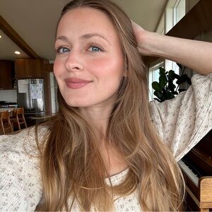 Meet your Posher, Madeline